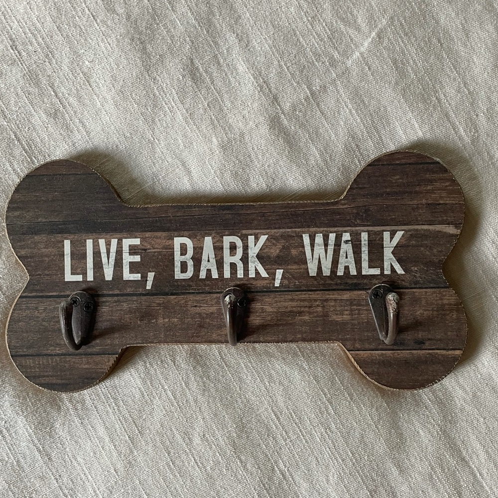 Pier 1 Live Bark Walk wall hook decor
